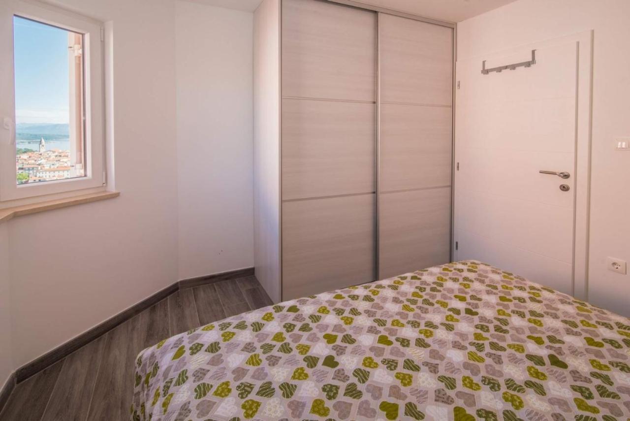 Apartman Zoe Vrbnik Zewnętrze zdjęcie