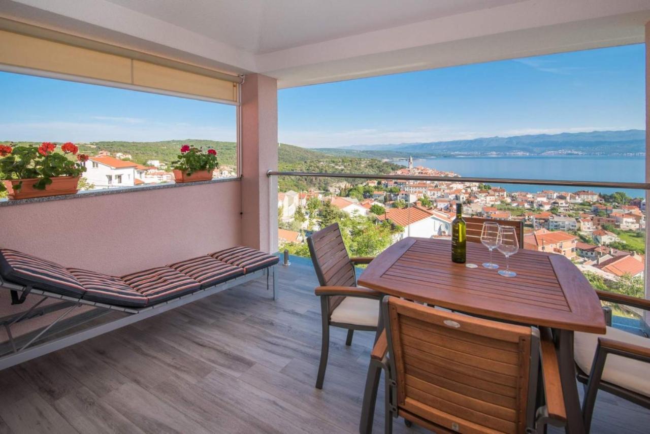 Apartman Zoe Vrbnik Zewnętrze zdjęcie